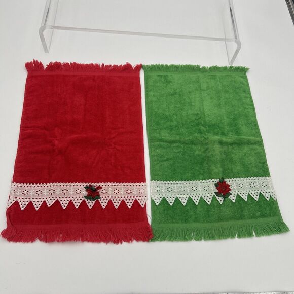 2 Vintage Stevens Utica Fingertip Towels Poinsettia’s Green And Red With Lace - Picture 7 of 11
